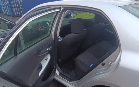 Toyota Corolla, 2011 год, 850 000 рублей, 7 фотография