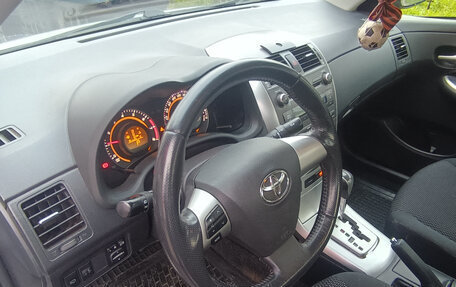 Toyota Corolla, 2011 год, 850 000 рублей, 10 фотография