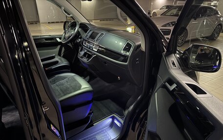 Volkswagen Multivan T6 рестайлинг, 2019 год, 4 200 000 рублей, 10 фотография