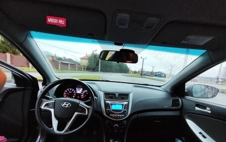 Hyundai Solaris II рестайлинг, 2011 год, 600 000 рублей, 9 фотография