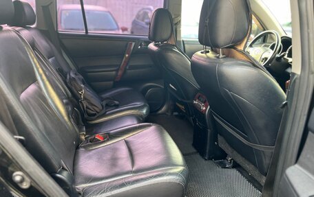 Toyota Highlander III, 2011 год, 1 860 000 рублей, 10 фотография