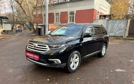 Toyota Highlander III, 2011 год, 1 860 000 рублей, 6 фотография