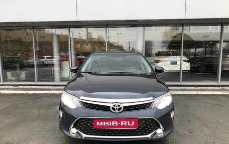Toyota Camry, 2018 год, 2 125 000 рублей, 7 фотография