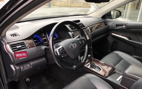 Toyota Camry, 2018 год, 2 125 000 рублей, 12 фотография