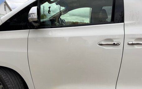 Toyota Alphard III, 2012 год, 2 075 000 рублей, 17 фотография