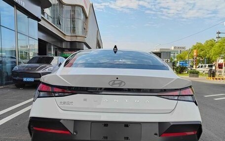 Hyundai Elantra, 2025 год, 1 830 000 рублей, 3 фотография