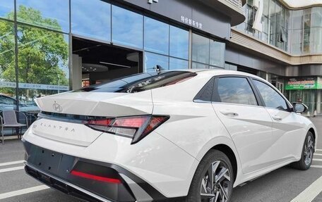 Hyundai Elantra, 2025 год, 1 830 000 рублей, 4 фотография