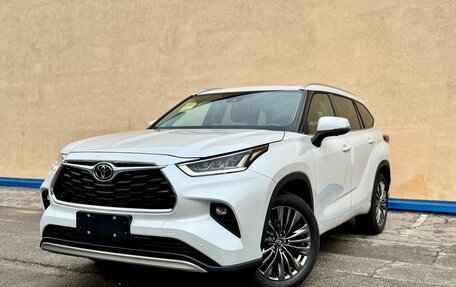 Toyota Highlander, 2025 год, 5 850 000 рублей, 1 фотография