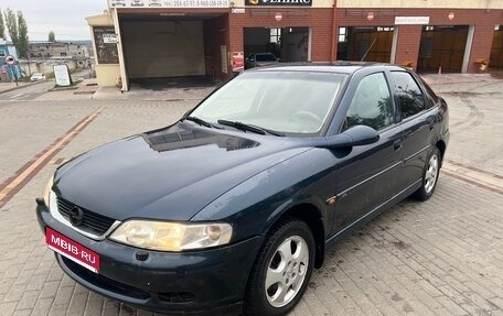 Opel Vectra B рестайлинг, 2000 год, 240 000 рублей, 1 фотография