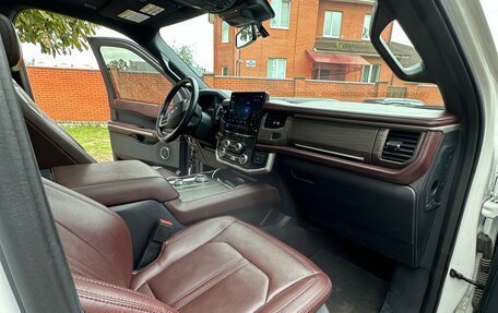 Ford Expedition, 2022 год, 10 000 000 рублей, 25 фотография