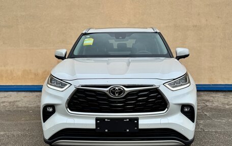 Toyota Highlander, 2025 год, 5 850 000 рублей, 2 фотография