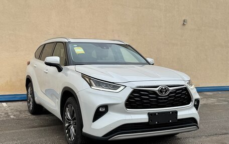 Toyota Highlander, 2025 год, 5 850 000 рублей, 3 фотография