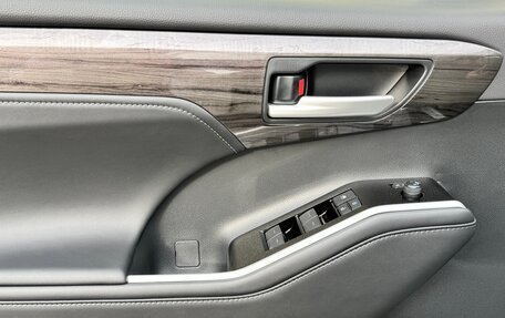 Toyota Highlander, 2025 год, 5 850 000 рублей, 16 фотография