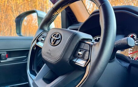 Toyota Land Cruiser, 2022 год, 13 800 000 рублей, 8 фотография