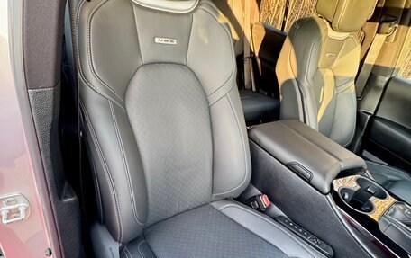 Toyota Land Cruiser, 2022 год, 13 800 000 рублей, 18 фотография