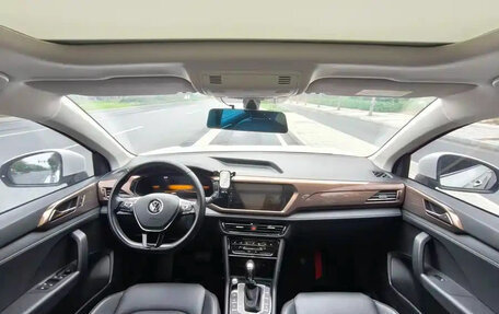 Volkswagen Tharu, 2021 год, 1 860 000 рублей, 4 фотография