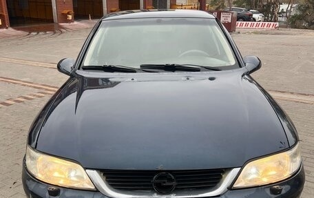 Opel Vectra B рестайлинг, 2000 год, 240 000 рублей, 3 фотография