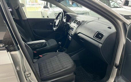 Volkswagen Polo VI (EU Market), 2016 год, 1 280 000 рублей, 26 фотография