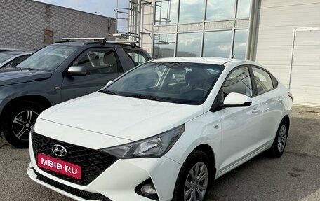 Hyundai Solaris II рестайлинг, 2020 год, 1 550 000 рублей, 1 фотография