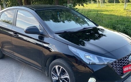 Hyundai Solaris II рестайлинг, 2020 год, 1 300 000 рублей, 1 фотография