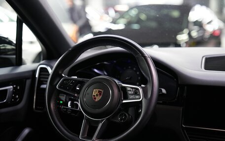 Porsche Cayenne III, 2019 год, 6 690 000 рублей, 24 фотография