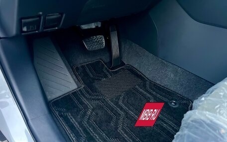 Toyota RAV4, 2025 год, 4 470 000 рублей, 19 фотография