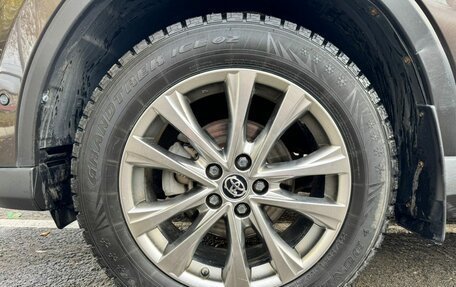 Toyota RAV4, 2018 год, 2 490 000 рублей, 7 фотография