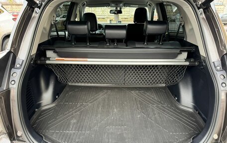 Toyota RAV4, 2018 год, 2 490 000 рублей, 14 фотография