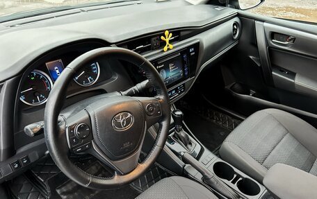 Toyota Corolla, 2018 год, 1 900 000 рублей, 14 фотография