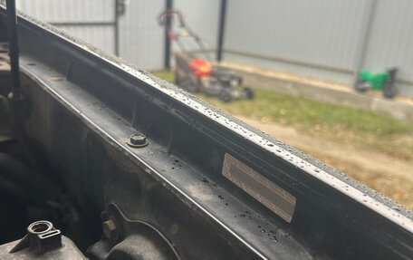 Toyota Land Cruiser 100 рестайлинг 2, 2004 год, 3 290 000 рублей, 18 фотография