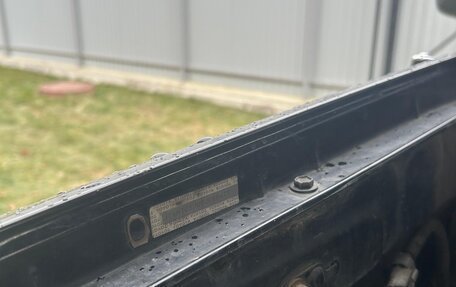 Toyota Land Cruiser 100 рестайлинг 2, 2004 год, 3 290 000 рублей, 19 фотография