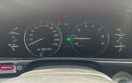 Toyota Land Cruiser 100 рестайлинг 2, 2004 год, 3 290 000 рублей, 9 фотография