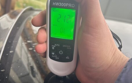 Toyota Land Cruiser 100 рестайлинг 2, 2004 год, 3 290 000 рублей, 25 фотография