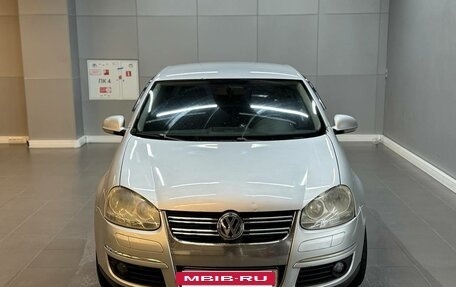 Volkswagen Jetta VI, 2008 год, 647 000 рублей, 2 фотография