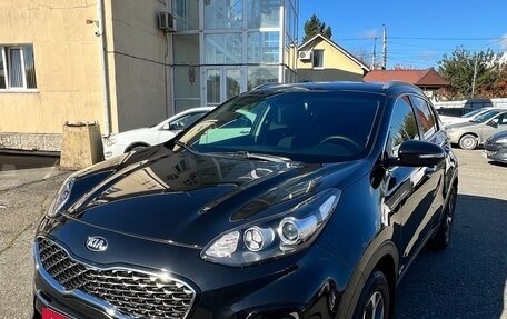 KIA Sportage IV рестайлинг, 2020 год, 2 350 000 рублей, 1 фотография