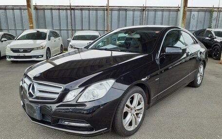 Mercedes-Benz E-Класс, 2011 год, 1 700 000 рублей, 2 фотография