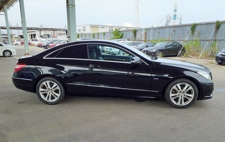 Mercedes-Benz E-Класс, 2011 год, 1 700 000 рублей, 5 фотография