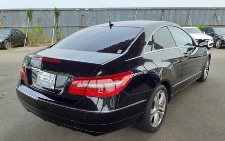 Mercedes-Benz E-Класс, 2011 год, 1 700 000 рублей, 10 фотография