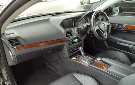 Mercedes-Benz E-Класс, 2011 год, 1 700 000 рублей, 8 фотография