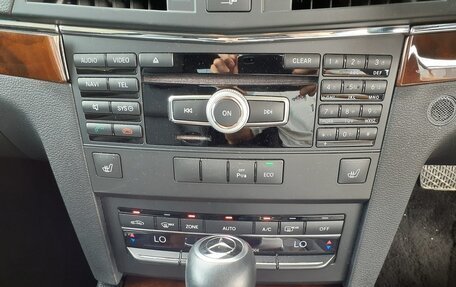 Mercedes-Benz E-Класс, 2011 год, 1 700 000 рублей, 20 фотография