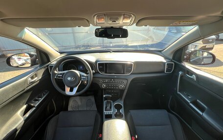 KIA Sportage IV рестайлинг, 2020 год, 2 350 000 рублей, 4 фотография
