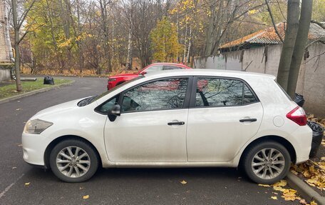 Toyota Auris II, 2011 год, 900 000 рублей, 3 фотография