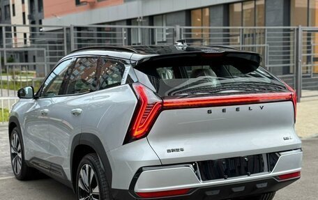 Geely Atlas, 2025 год, 2 850 000 рублей, 7 фотография