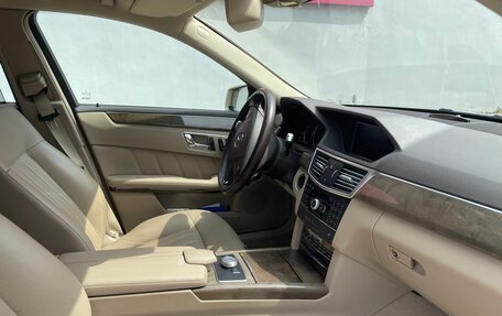 Mercedes-Benz E-Класс, 2009 год, 1 550 000 рублей, 22 фотография