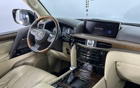Lexus LX III, 2016 год, 6 000 000 рублей, 14 фотография