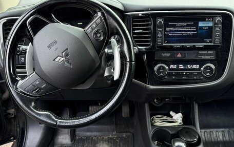 Mitsubishi Outlander III рестайлинг 3, 2015 год, 1 750 000 рублей, 14 фотография