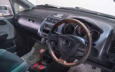 Honda Fit III, 2002 год, 349 000 рублей, 8 фотография