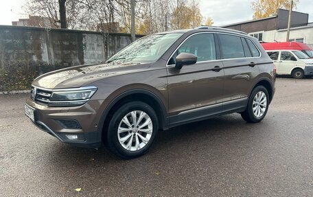 Volkswagen Tiguan II, 2018 год, 2 300 000 рублей, 9 фотография