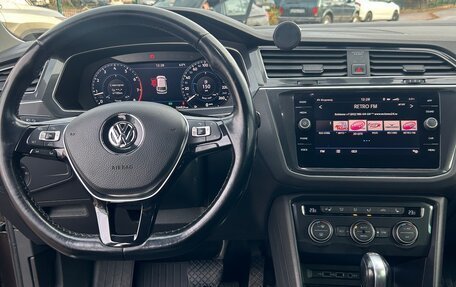 Volkswagen Tiguan II, 2018 год, 2 300 000 рублей, 11 фотография