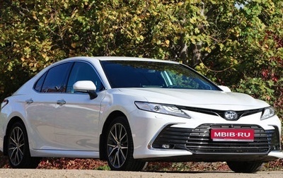 Toyota Camry, 2022 год, 3 800 000 рублей, 1 фотография